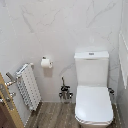 Base Ebi3369 Apartman *